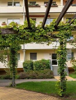 2 Zimmer in Leipzig Grünau, Parkplatzanmietung möglich - Leipzig