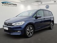 VW Touran, 2.0 TDI Move, Jahr 2025 - Wittlich