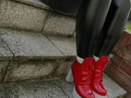 Suche Frauen in lederLeggings - München Altstadt-Lehel