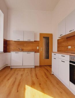 Großzügige 3 - Zimmer - Wohnung mit Einbauküche und modernisiertem Bad - Ballenstedt