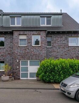 Top-modernisierte, bezugsfreie Eigentumswohnung mit Terrasse und Stellplatz - Dortmund