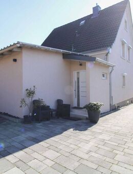 Modernes Einfamilienhaus mit Garage und Traumgarten - Naturnah Wohnen in Maintal! - Maintal