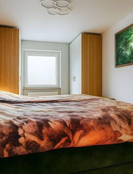 Großzügige Wohnung mit ca. 126 m² Wohnfläche in Zirndorf - Zirndorf