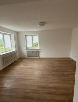 Erstbezug nach Renovierung+++2,5 Zimmer Wohnung+++ Bitte schriftlich anfragen!+++ - Villingen-Schwenningen