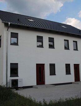 Helle Doppelhaushälfte zum Erstbezug in Berlin Kaulsdorf - Berlin