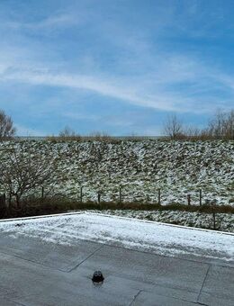 Büsumer Deichhausen: Großzügige 4 Zimmer Wohnung mit Blick auf den Deich in ruhiger Lage - Büsumer Deichhausen