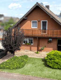 WOHNBAU: Freistehendes Haus zum Ankommen: Großzügig, hell und mit Gartenidylle - Elsdorf (Nordrhein-Westfalen)