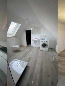 Ruhiges Zweifamilienhaus mit Garten und Garage in Enger - Top Kapitalanlage mit Entwicklungspotenzial - Enger (Widukindstadt)