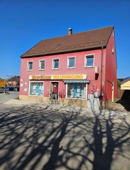 Renovierungsbedürftiges Wohn-/Geschäftshaus mit Nebengebäude im Stadtzentrum von Furth im Wald - Furth (Wald)
