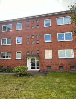 Sofort verfügbar: frisch modernisierte 2,5-Zimmer-Wohnung mit Balkon und Außenstellplatz in Tonndorf - Hamburg