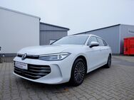 VW Passat Variant, 1.5 eTSI Elegance Matri, Jahr 2024 - Coburg