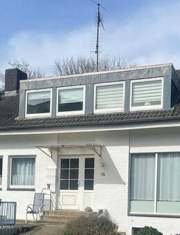 **3 ZIMMER-WOHNUNG MIT 2 KLEINEN BALKONEN - NUR 500 METER VOM STRAND ENTFERNT** - Scharbeutz