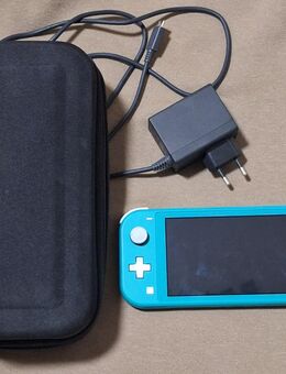 Nintendo Switch Lite, türkis, gebraucht, Zustand Top... inkl. Hardcase Tasche und Aufladegerät - Berlin Lichtenberg