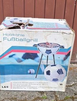 L&S Holzkohle Fußballgrill Kugelgrill 39cm verchromter Grillost, Standhöhe 1,3m - Essen