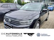 VW Tiguan, 1.5 TSI Life Multilenk, Jahr 2021 - Wolfsburg