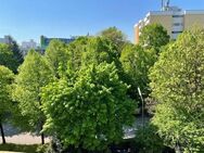 Helle 3 Zimmerwohnung mit großem Südbalkon - München