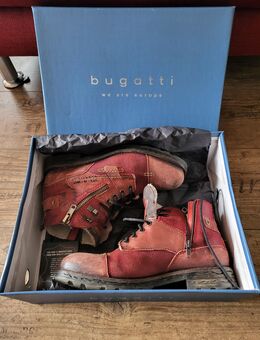 Gefütterte Herren Stiefeletten von Bugatti in Rot, Größe 40, fallen etwas grösser aus, regelmäßig imprägniert, ca. 3 Winter getragen, 15,- €; Versand gegen Aufpreis möglich - Unterleinleiter