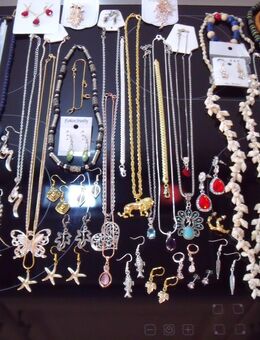Schmuck Silber 925, Gold 24 Kr , Ketten ,Ringe,Ohringe ,Brosche . - Aachen