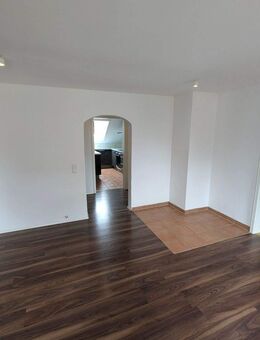 Renovierte 3,5-Zimmer-Wohnung in Göppingen - fußläufig in die Innenstadt und Stadtparks - Göppingen