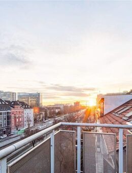 Exklusives Wohnen über den Dächern Golzheims - großzügiges Penthouse mit Kamin - Düsseldorf