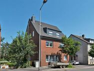 PHI AACHEN - Gepflegtes Dreifamilienhaus mit Garagen in bekannter Lage von Herzogenrath-Kohlscheid! - Herzogenrath
