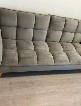Couch mit schlaf Funktion. - Bernburg (Saale) Zentrum