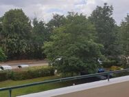 sonnige bezahlbare Wohnung mit AUFZUG - Burg (Sachsen-Anhalt)