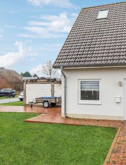 Modernisiertes Reihenendhaus mit Luxusausstattung und großem Grundstück in Lachendorf - Lachendorf