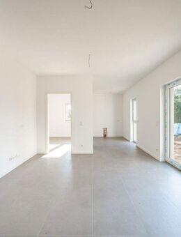 !! Exklusive 3,5-Zimmer Wohnung mit Garten und Stellplatz !! - Berlin