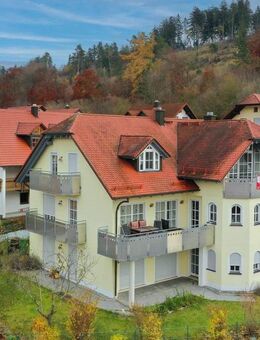 Viel Raum fürs Leben: 3-Parteien-Haus mit Altmühltalblick ideal für Familien, Generationen oder Investoren - Greding