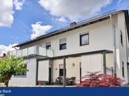Neuwertiges Einfamilienhaus mit Einliegerwohnung, EBK, Garage, großem Garten in bester Lage von Roth - Roth (Bayern)