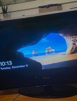 Plasma TV 42" von Samsung + DVD-Player + Kabel - Gießen Zentrum