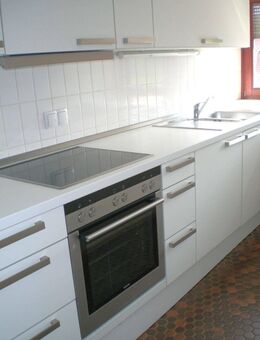 Schöne 2-Zimmer DG-Wohnung im Grünen in Nbg. - Eibach / Wohnung mieten - Nürnberg