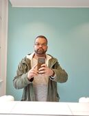 Frau aus Berlin und Umgebung gesucht in 10369