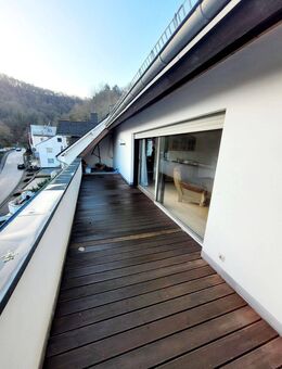 *** Ein-/ Mehrfamilienhaus mit 3 Eigentumswohnungen sowie 3 Garagen in toller Lage von Boppard *** - Boppard