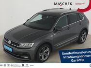 VW Tiguan, 2.0 TDI Highline, Jahr 2020 - Wackersdorf