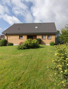 Ganz nah an der Schlei leben mit Einliegerwohnung - Boren