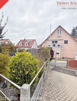 Hochwertiges 3-Familienhaus mit Einliegerwohnung, PV-Anlage & Gartenparadies - Abenberg