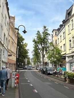 4,59 % Renditepotenzial! Top-Lage im Zentrum: Wohn- und Geschäftshaus mit guter Grundsubstanz! - Leverkusen