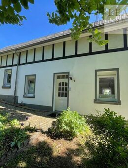 Vielseitiges historisches Haus mit Ausbaupotenzial, top modernisiert, sofort bezugsbereit in Freudenberg - Freudenberg (Nordrhein-Westfalen)