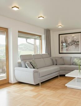 großes Einfamilienhaus mit Fernsicht - Mömbris