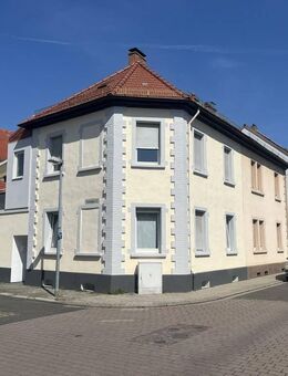 Charmantes Wohnhaus mit großzügiger Dachterrasse und modernisierter Ausstattung - Worms
