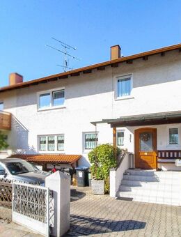 Charmantes Einfamilienhaus mit ausgebauten Keller in ruhiger Sackgassenlage von Erding! - Erding