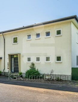 Seltene Gelegenheit in Merheim: vermietetes Zweifamilienhaus mit Grundstück in direkter Waldlage! - Köln