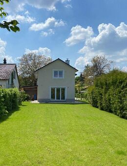 Neuwertiges Massivhaus (Energielabel A+) mit großem Garten in zentraler, aber idyllisch ruhiger Lage - Neuötting