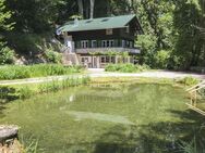 Provisionsfrei: Einzigartiges Ferienhaus mit riesigem Garten und eigenem Bachlauf mitten im Wald - Landsberg (Lech)