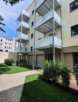 // Blick ins Grüne! // Wohnen im Zentrum Nord im Hinterhaus! // Bezug ab 01.01.2026 // - Leipzig