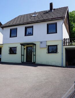 Wohnhaus mit großem Garten in Lombach zu verkaufen - Loßburg