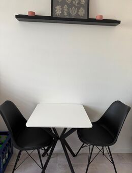 Küchentisch und Stühle zu verkaufen - Herford (Hansestadt)