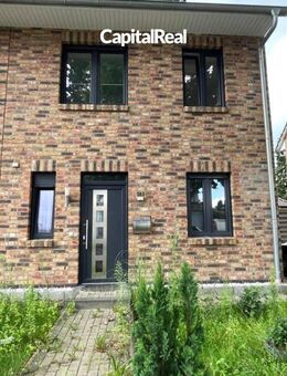 Doppelhaushälfte mit 4 Zimmern und Stellplatz in Bremen-Osterholz - Bremen